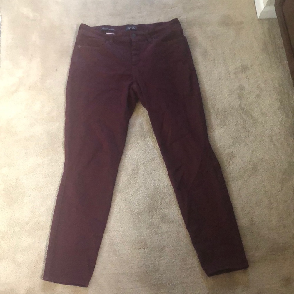 Burgundy/maroon stretchy jean legging